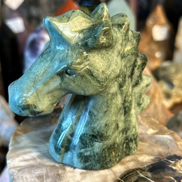 🎄SALE🎄Green Jade Unicorn Carving! - Picture 7 of 7